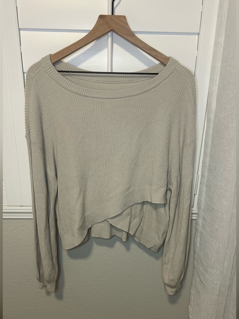lululemon athletica Beige Scoop Neck Ribbed Sweater